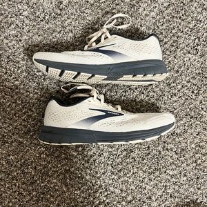 Brooks Anthem 4 White